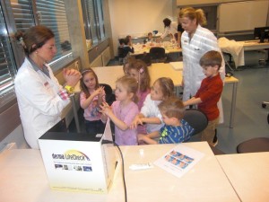 Kindergarten Dobl_Besuch FH Joanneum6